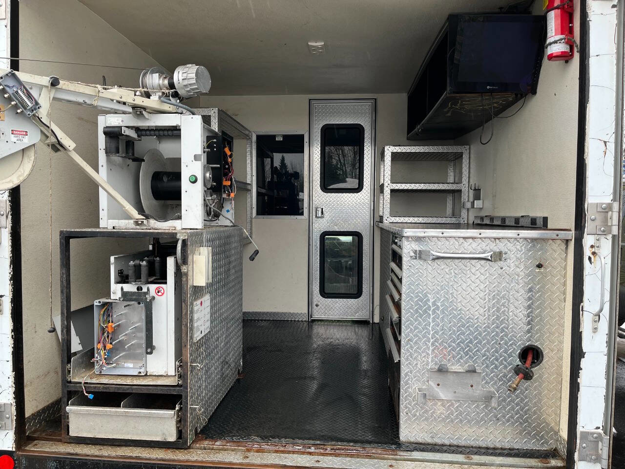 Used 2015 Ford E-450 and Econoline 450 Super Duty w/ Power Windows & Locks Group RWD image 11