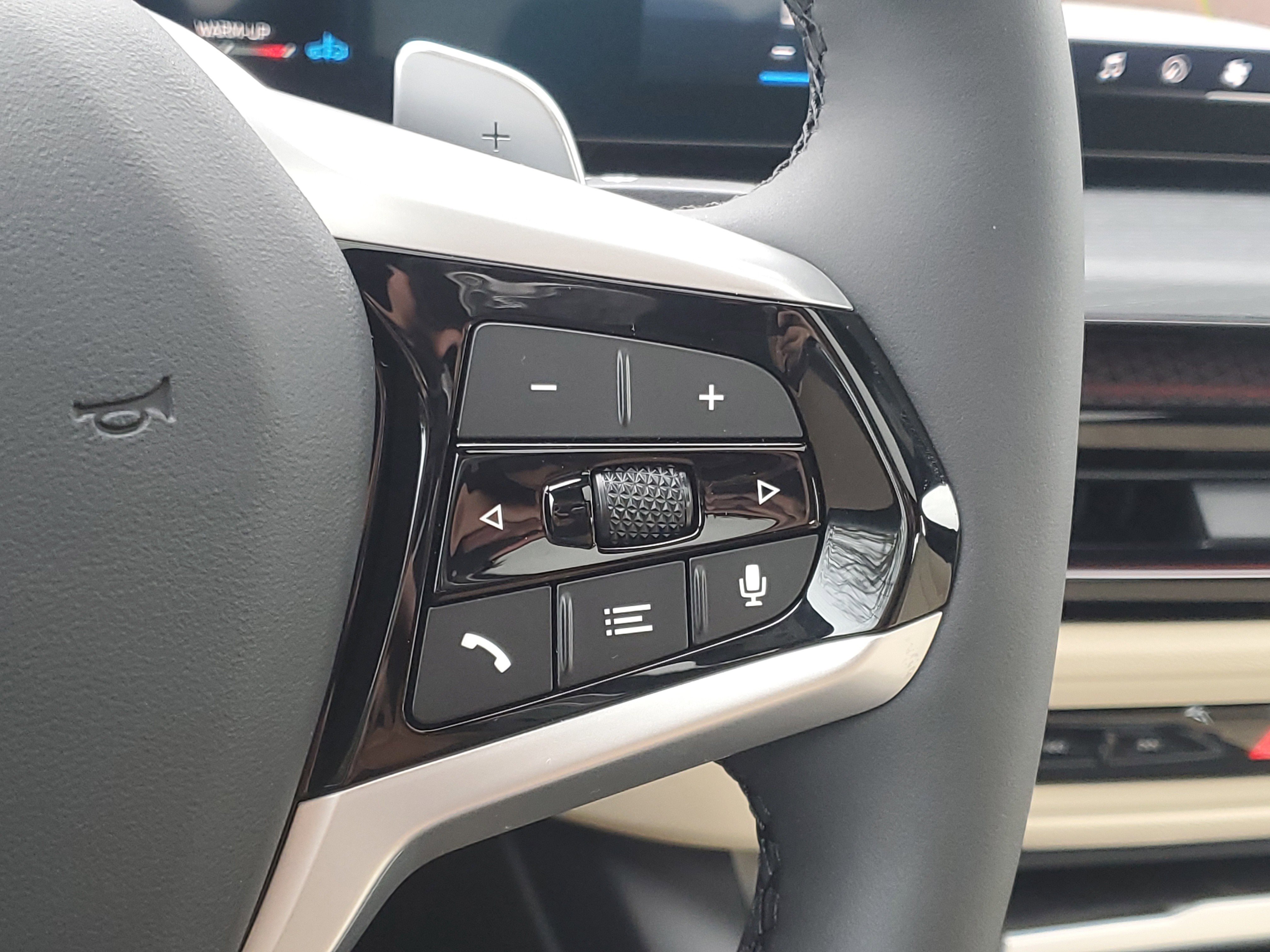 New 2026 BMW 330i xDrive Sedan w/ Premium Package image 13