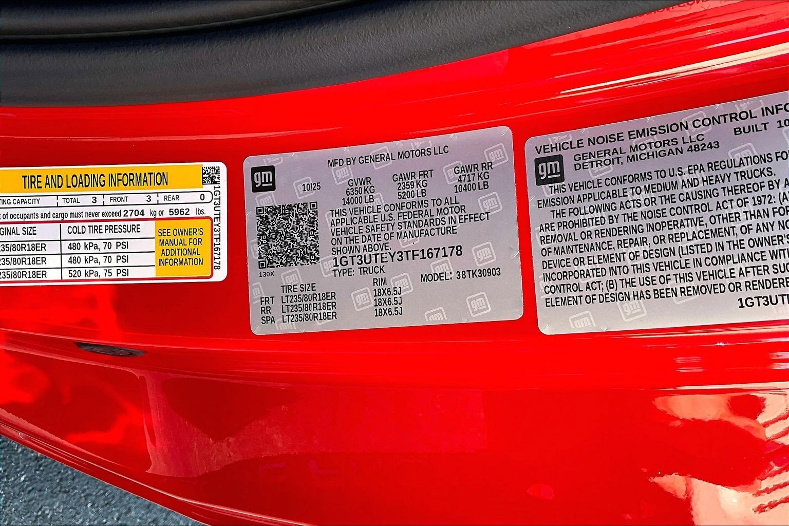 New 2026 GMC Sierra 3500 SLE image 12