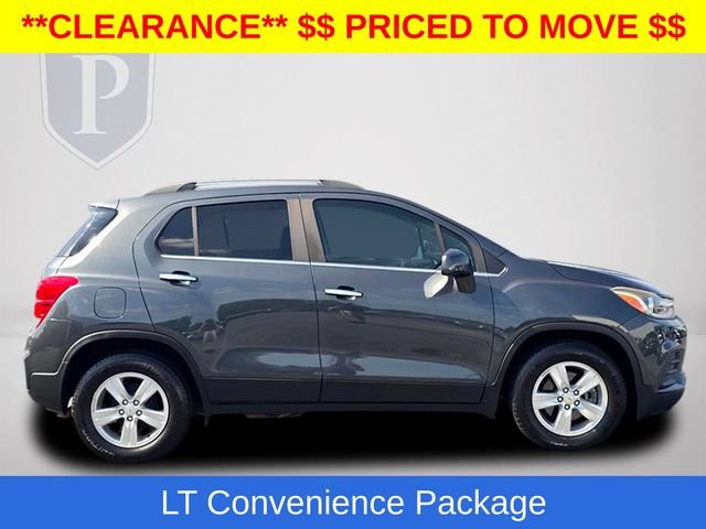 Certified 2017 Chevrolet Trax LT w/ LT Convenience Package FWD image 6