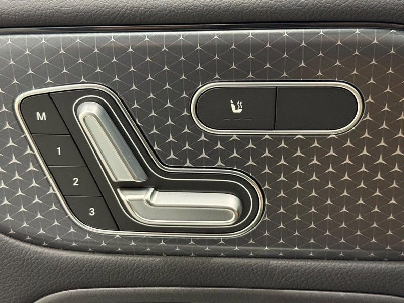 New 2026 Mercedes-Benz GLB 250 4MATIC image 9