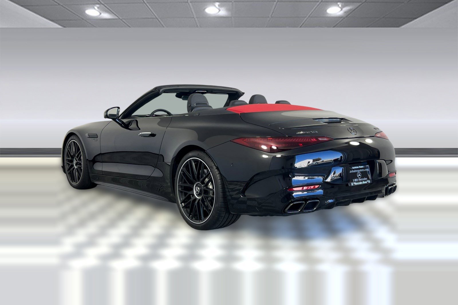 Used 2024 Mercedes-Benz SL 63 AMG 4MATIC image 3