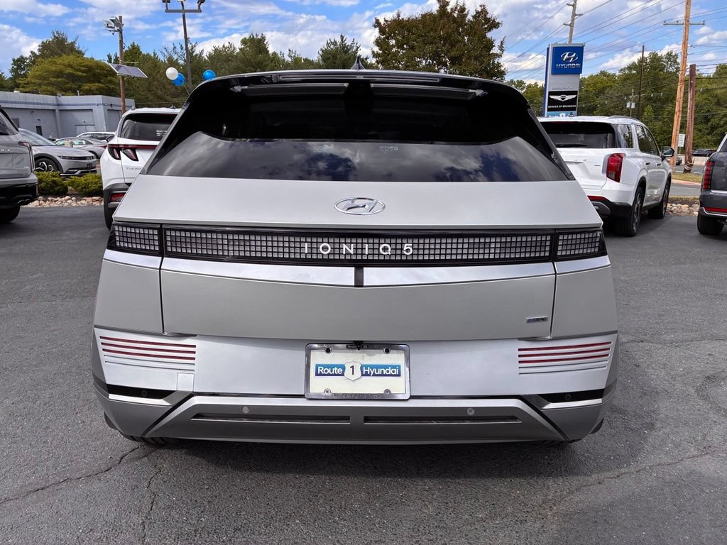 Used 2024 Hyundai Ioniq 5 Limited AWD/4WD image 6