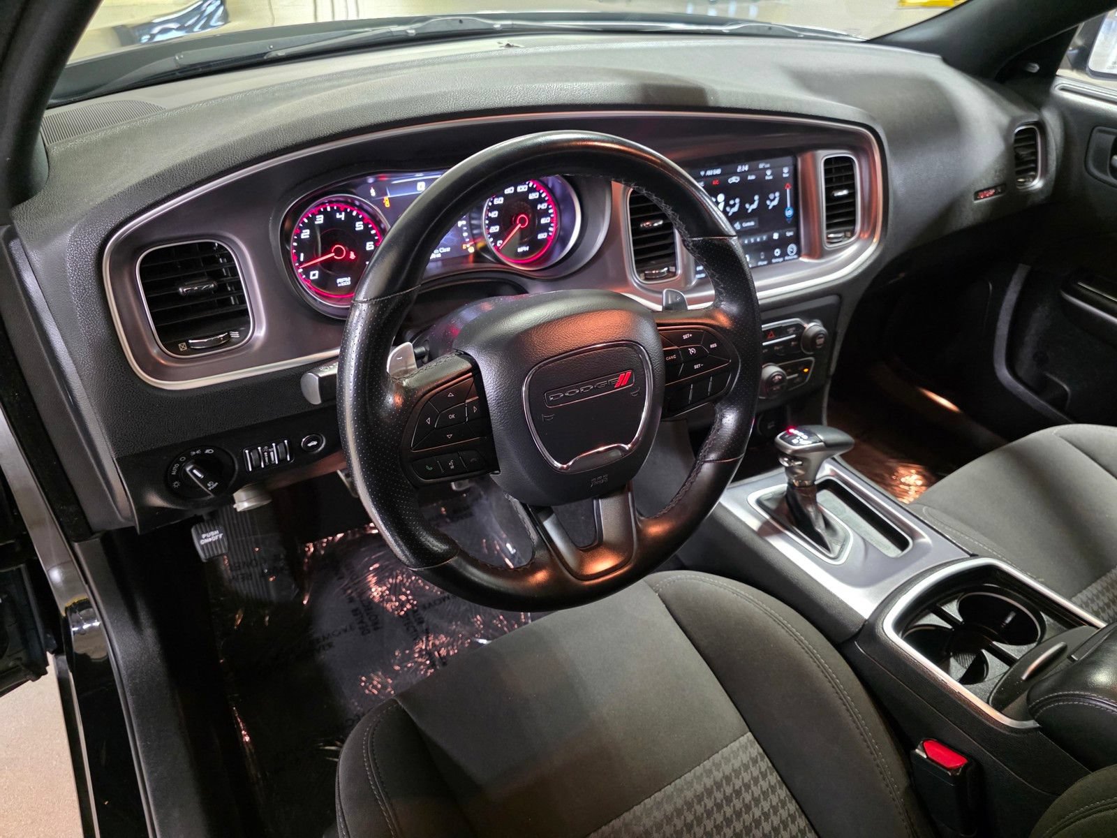 Used 2020 Dodge Charger Scat Pack RWD image 25