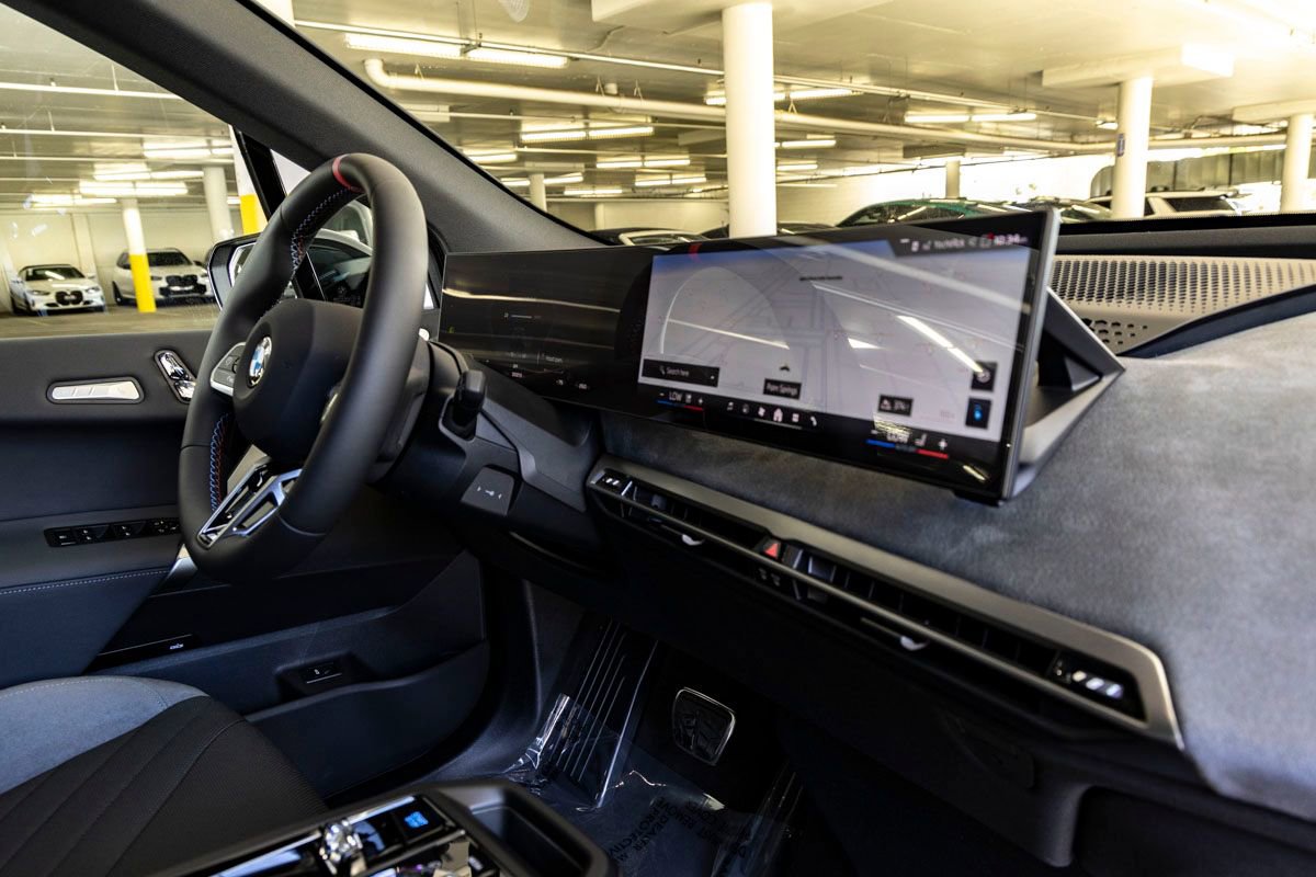 New 2026 BMW iX M70 image 31