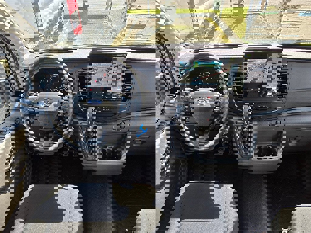 New 2025 Ford Transit 250 148 Medium Roof image 10