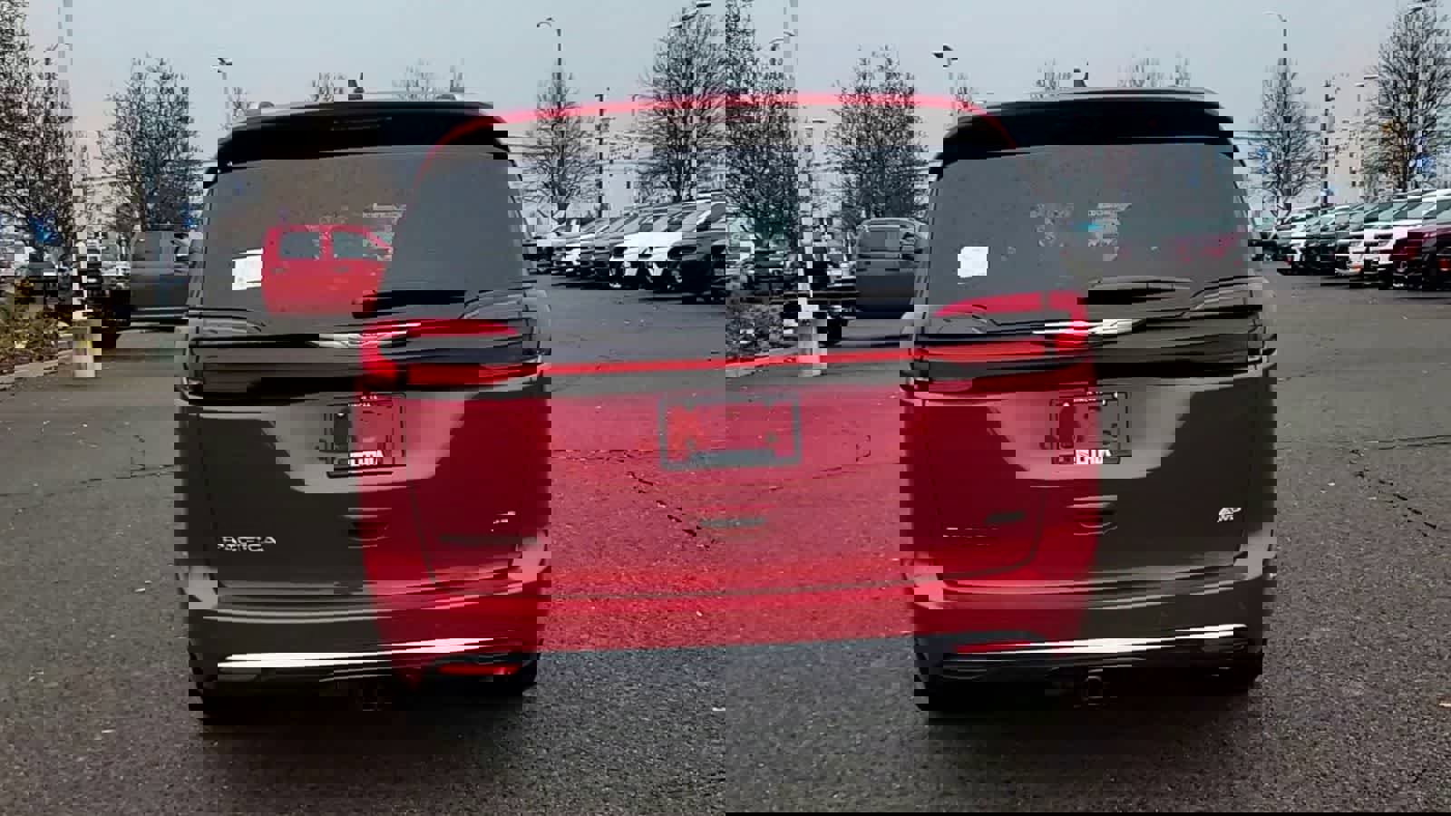 New 2026 Chrysler Pacifica Pinnacle w/ Trailer Tow Group image 7