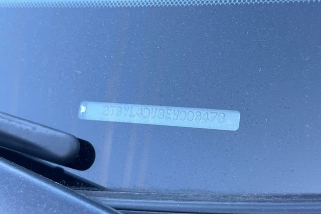 Used 2014 Toyota RAV4 EV image 35