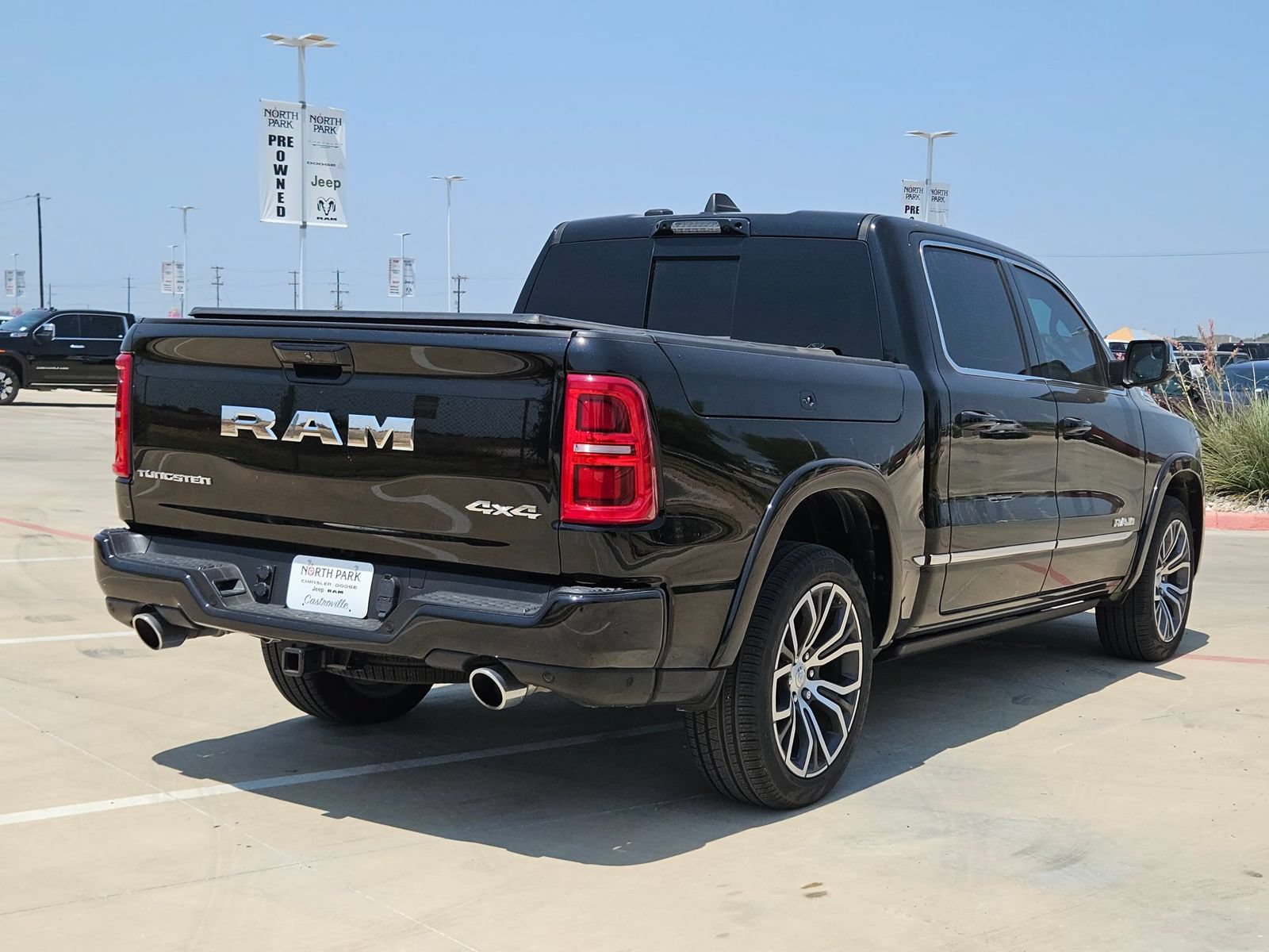 Used 2025 RAM 1500 Tungsten AWD/4WD image 3