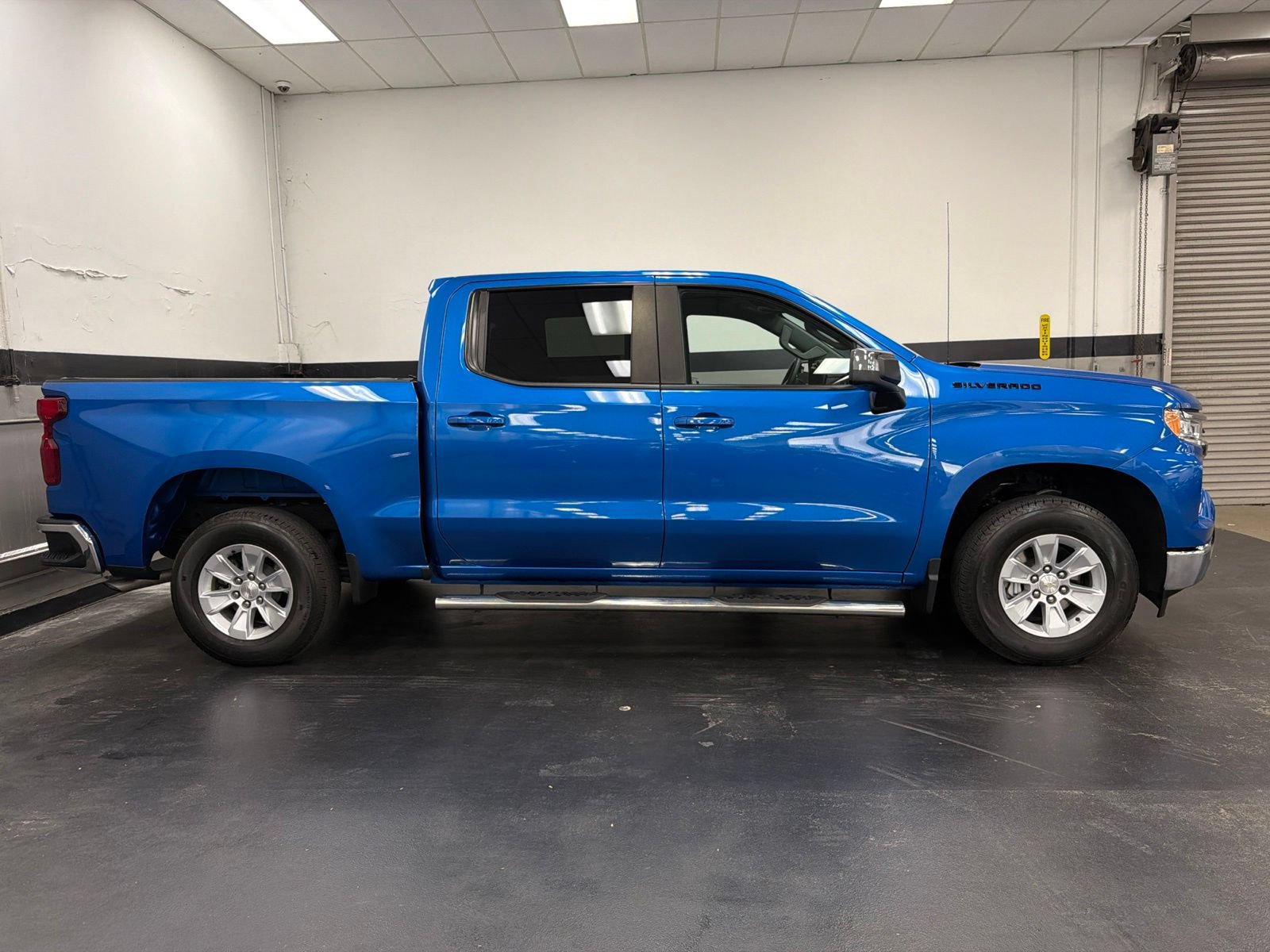 Used 2024 Chevrolet Silverado 1500 LT w/ LPO, Dark Essentials Package RWD image 3