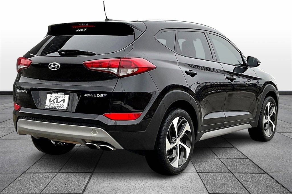 Used 2017 Hyundai Tucson Sport image 13