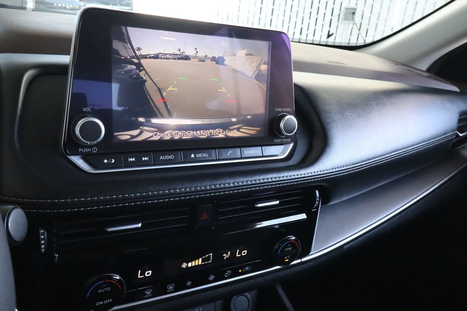 Used 2023 Nissan Rogue SV FWD image 26