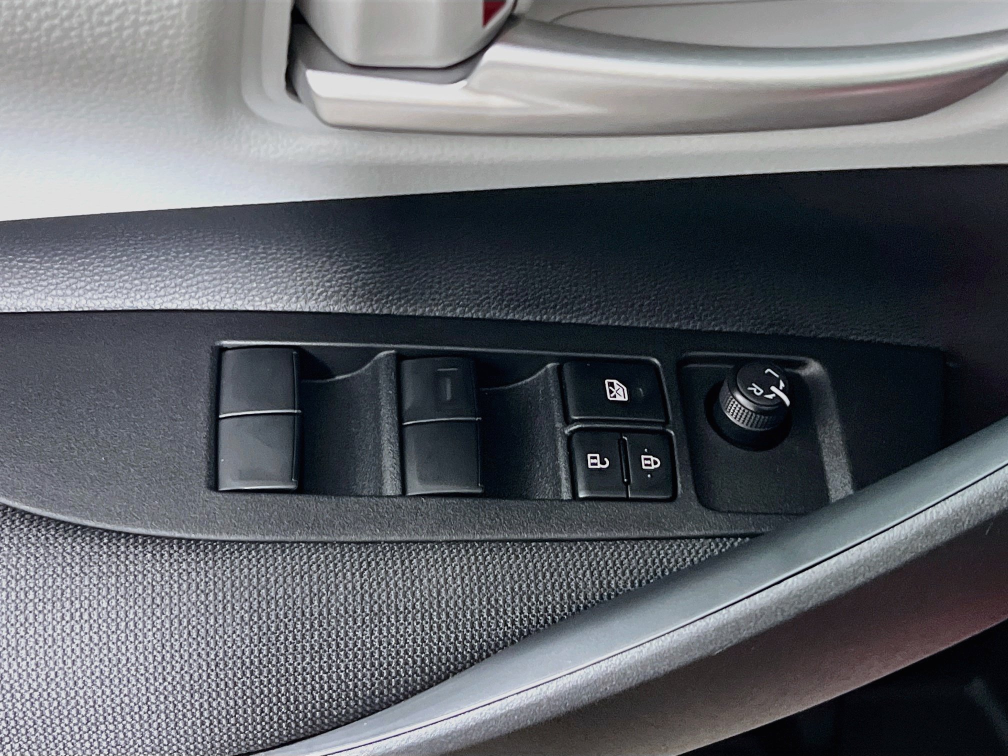 New 2026 Toyota Corolla SE FWD image 15