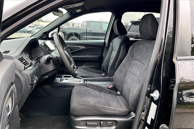 Used 2022 Honda Pilot Sport image 18