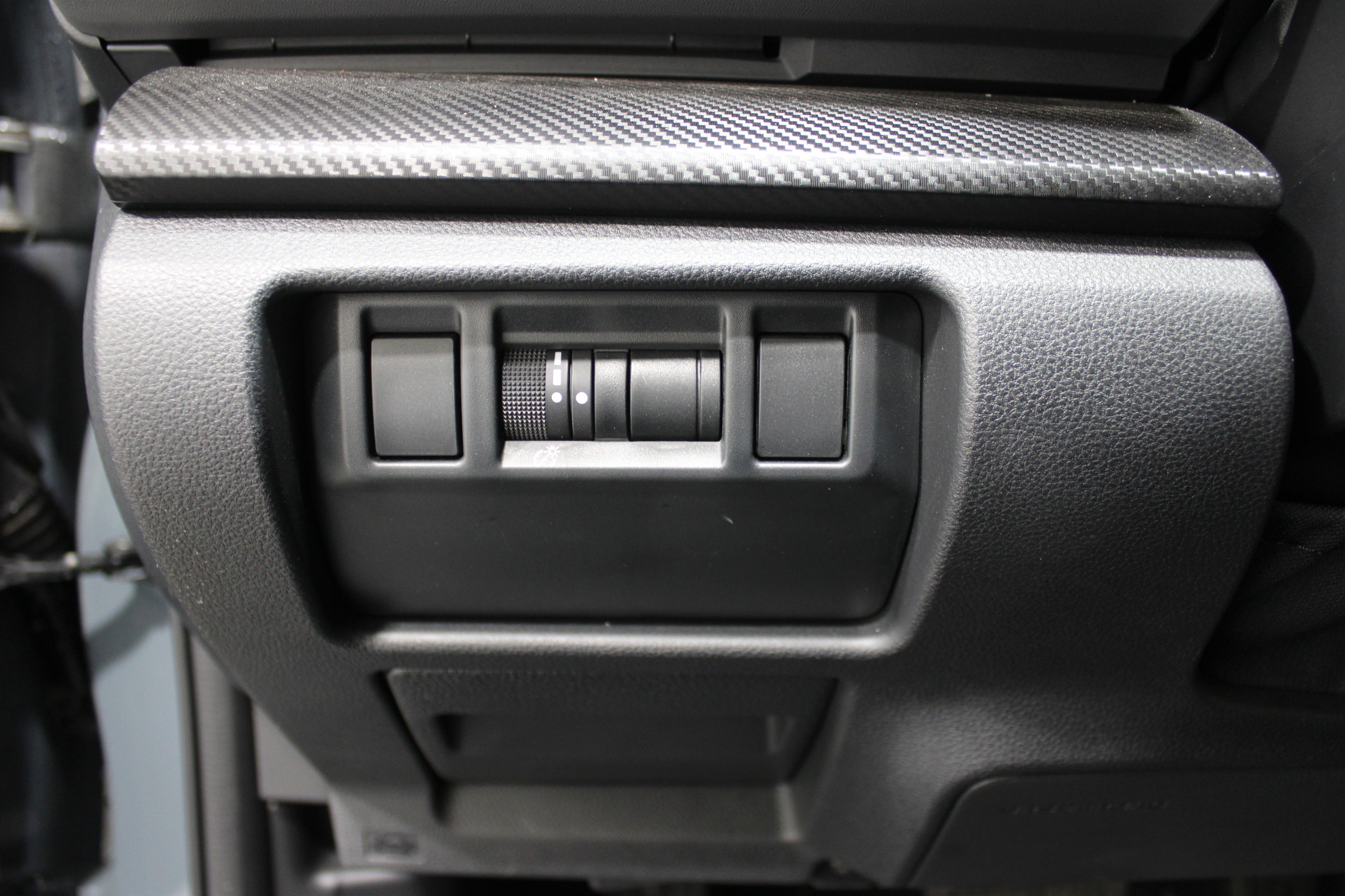 Used 2024 Subaru Crosstrek 2.0i Premium image 7