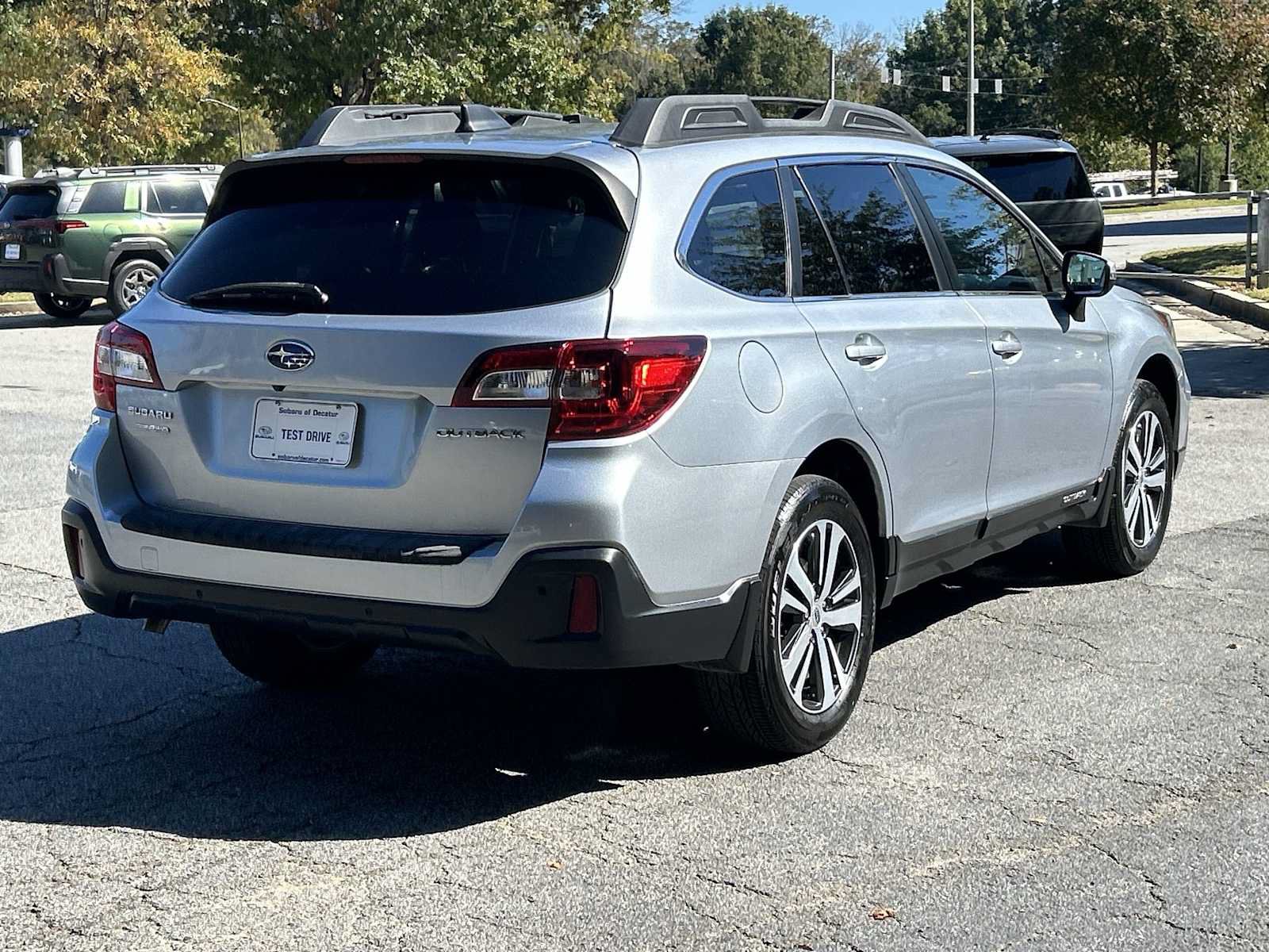 Used 2018 Subaru Outback 2.5i Limited AWD/4WD image 4