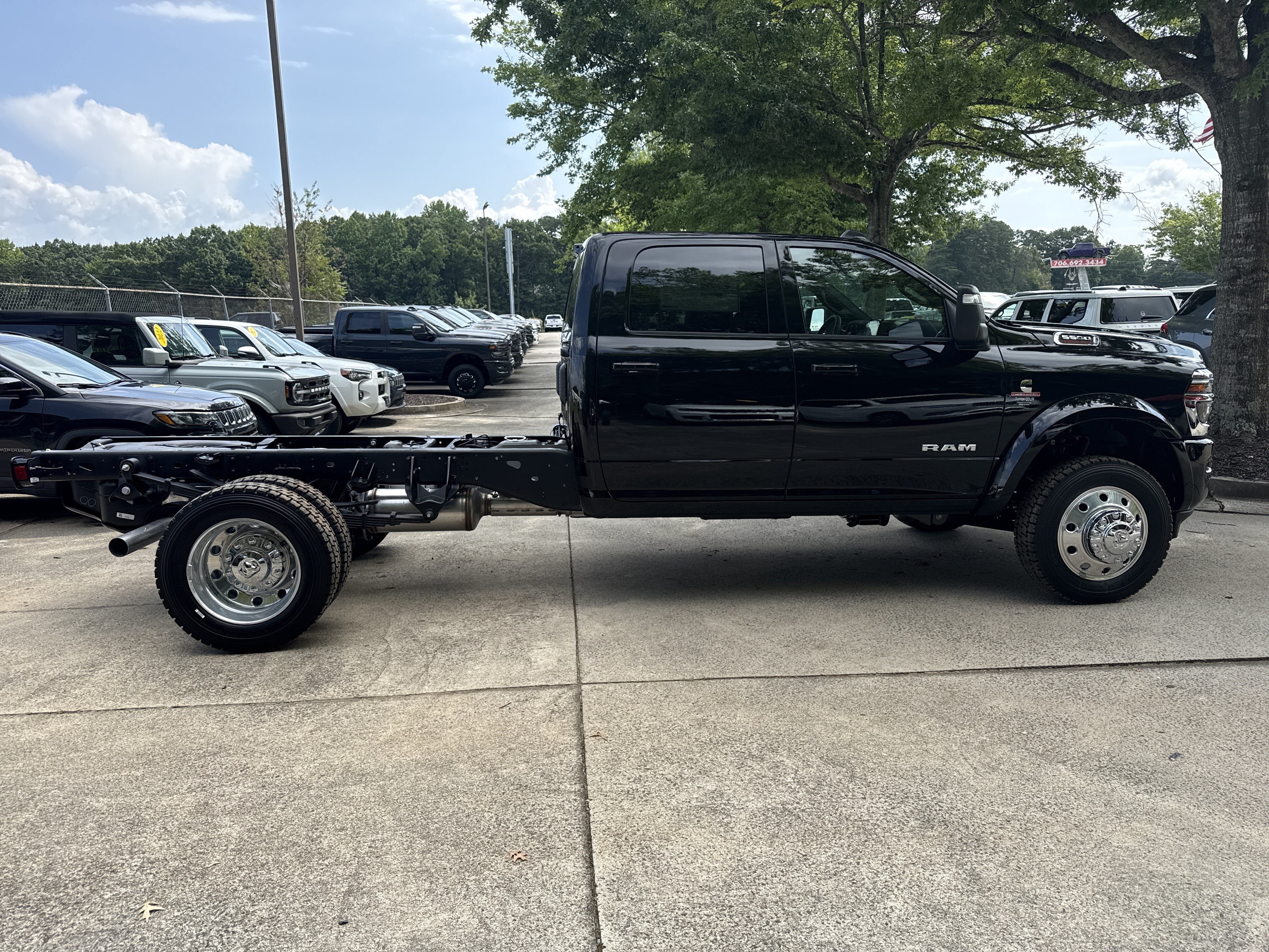 New 2026 RAM 5500 4x4 Crew Cab w/ Laramie Trim Package image 8