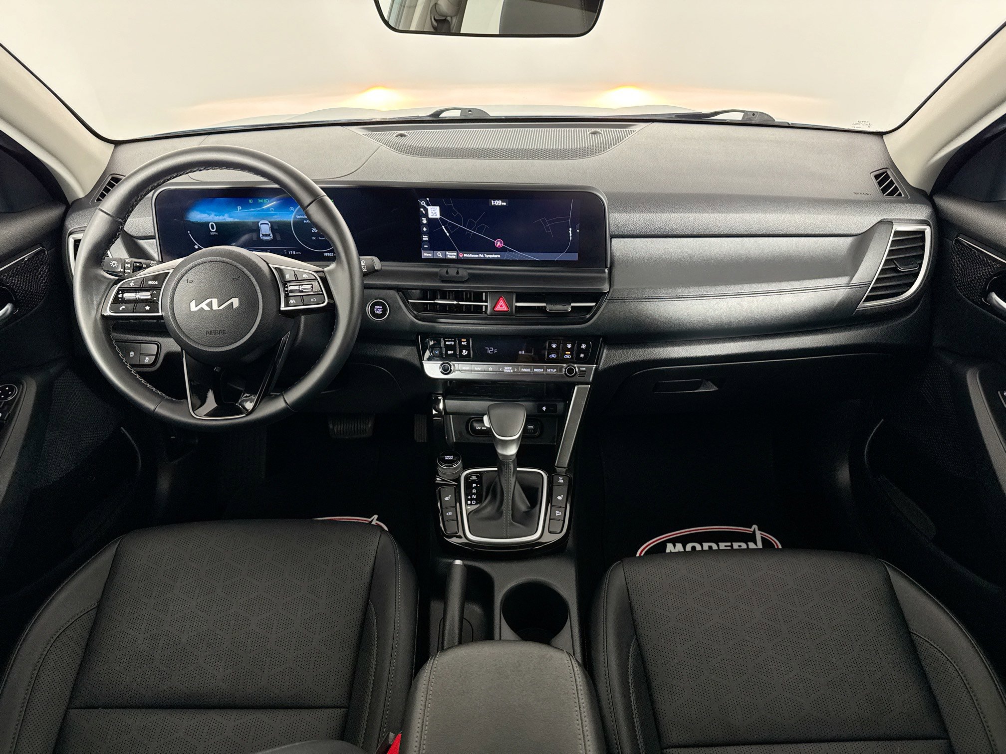 Used 2024 Kia Seltos EX image 23