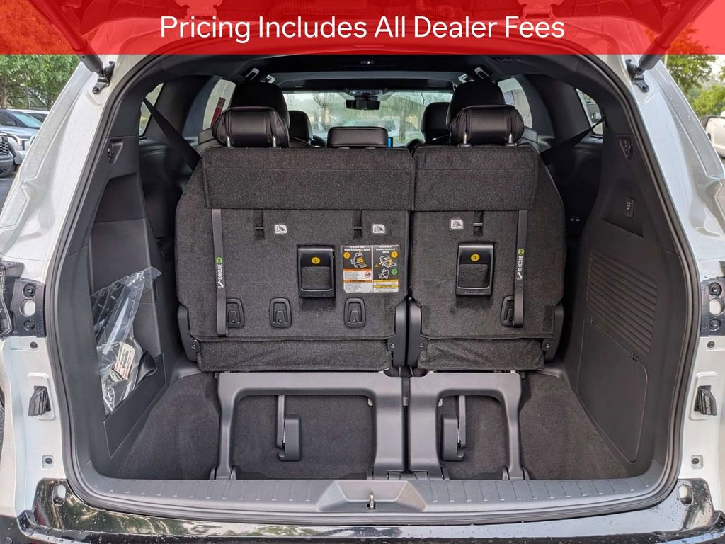 New 2026 Toyota Sienna Limited FWD image 14
