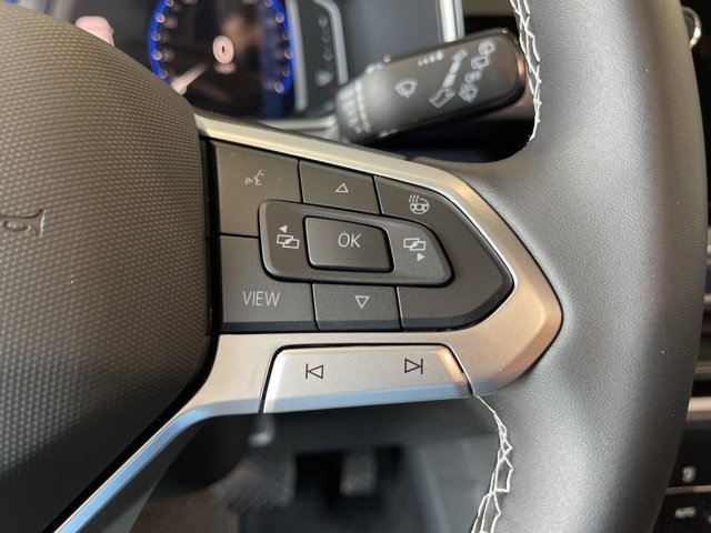 New 2026 Volkswagen Taos SEL image 17