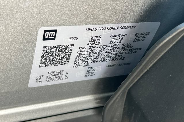 Used 2025 Chevrolet Trax RS w/ Driver Confidence Package FWD image 39
