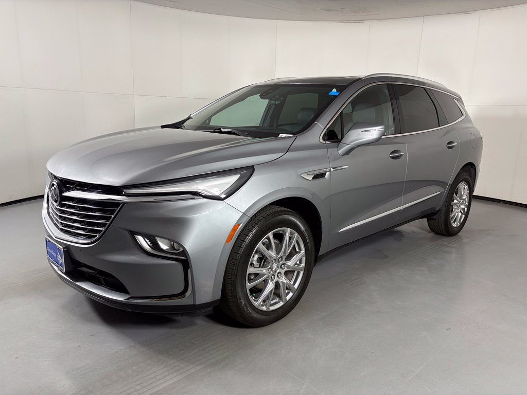 Used 2023 Buick Enclave Premium w/ Experience Buick Package FWD image 4