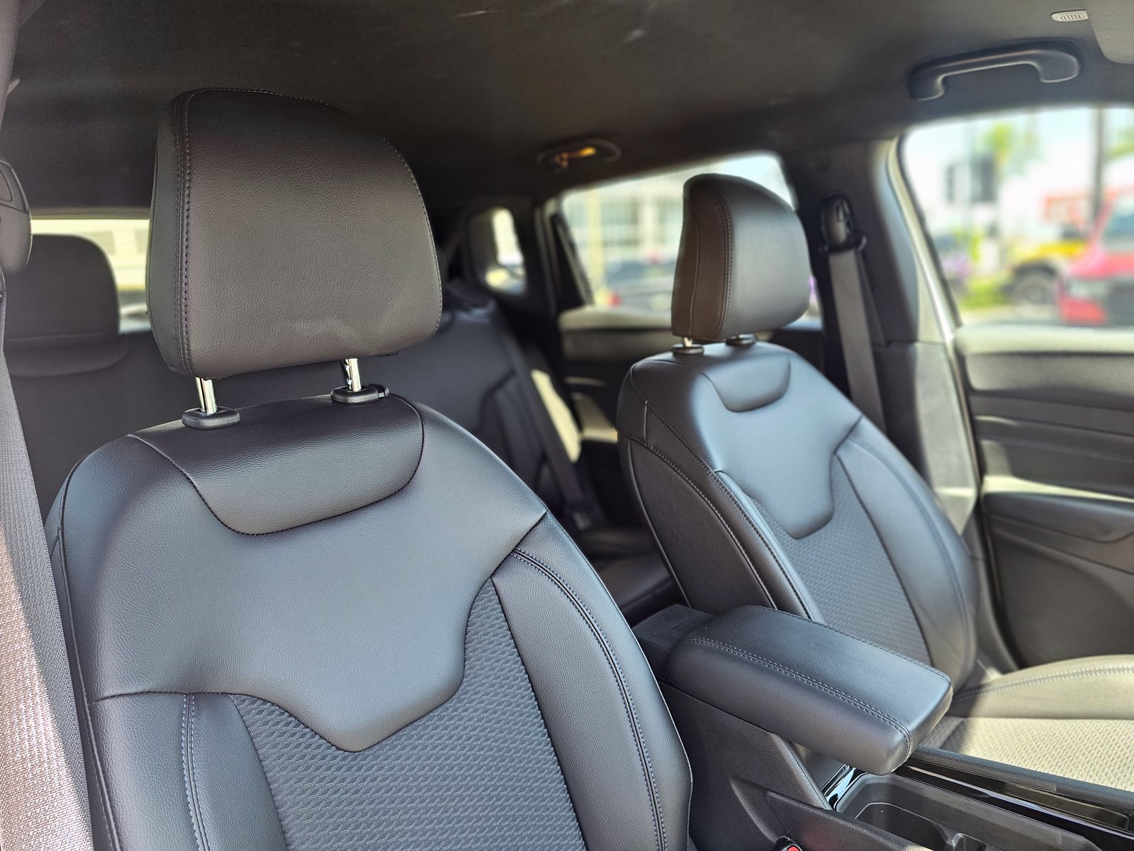New 2026 Jeep Compass Latitude AWD/4WD image 29