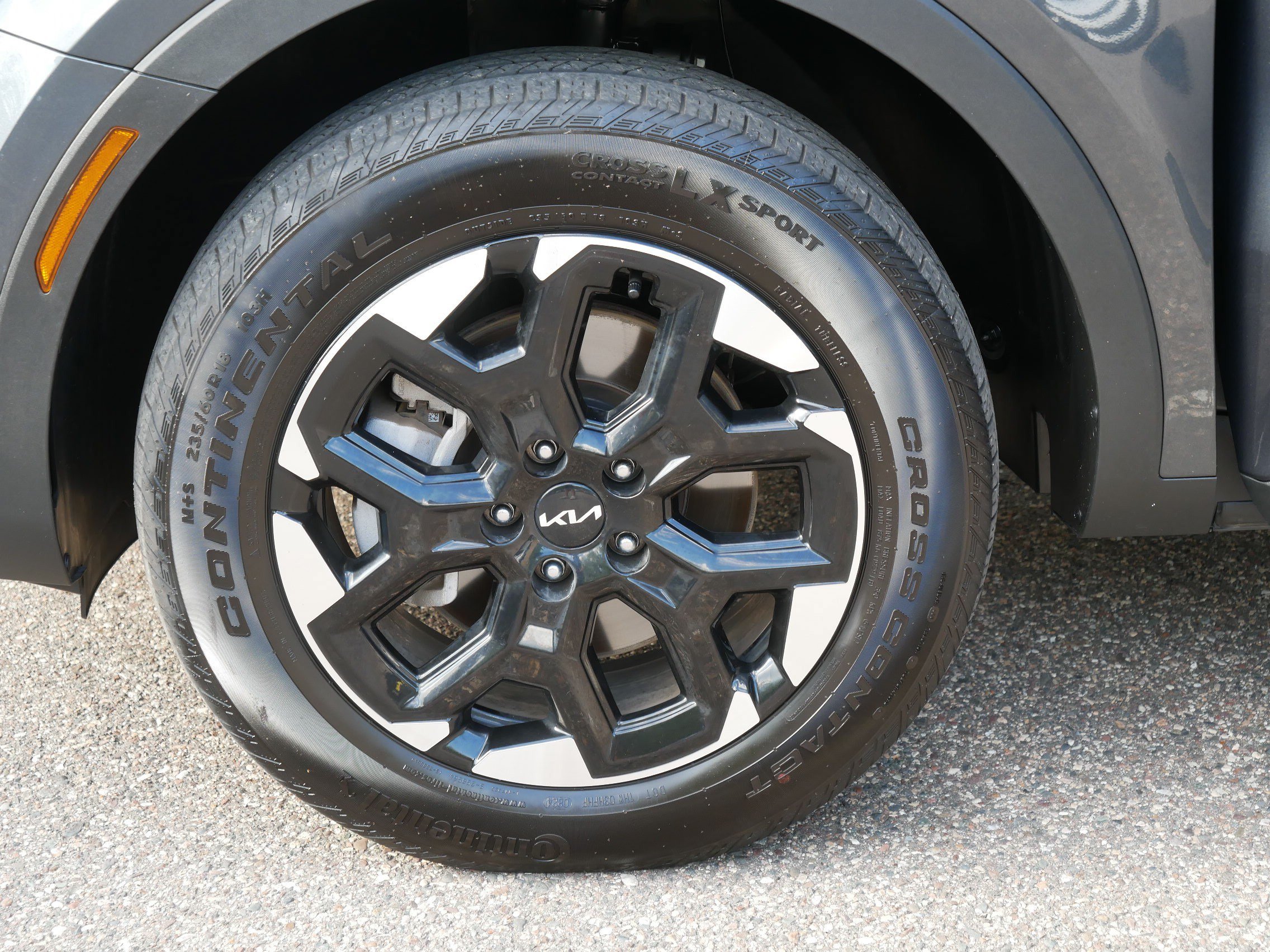 Certified 2025 Kia Sorento S AWD/4WD image 15