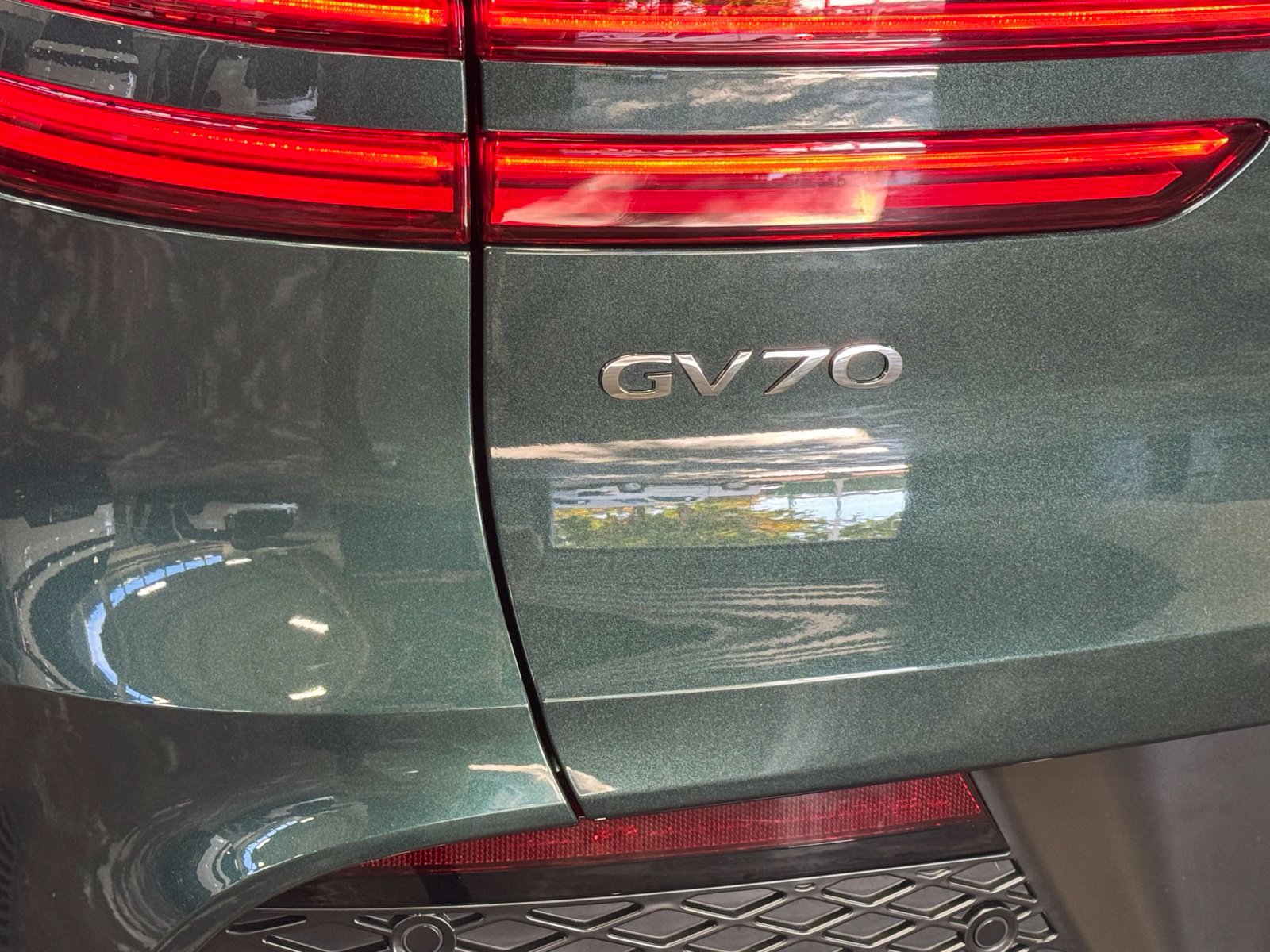 Used 2024 Genesis GV70 2.5T w/ Advanced Package AWD/4WD image 64