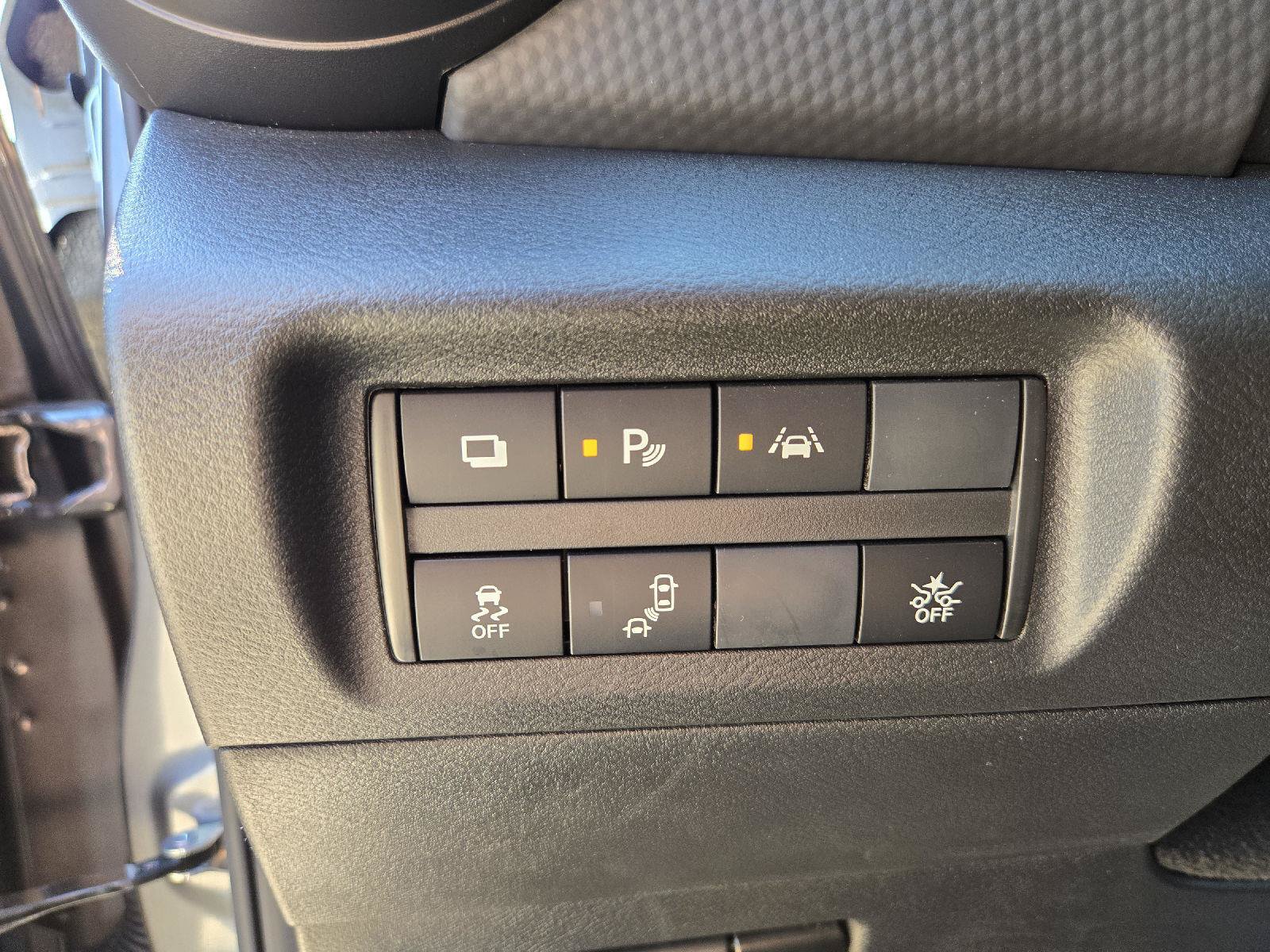 Used 2025 Nissan Kicks Play S FWD image 14