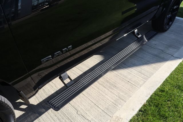 Used 2023 RAM 1500 Laramie AWD/4WD image 34
