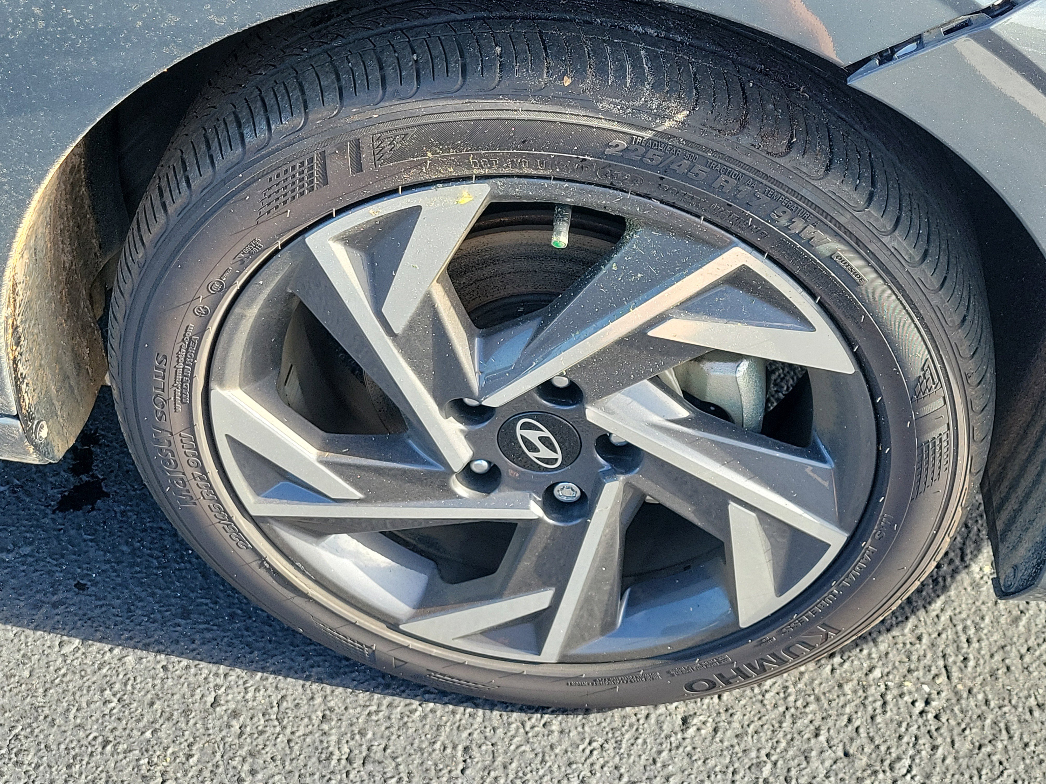 Used 2025 Hyundai Elantra Sport image 8