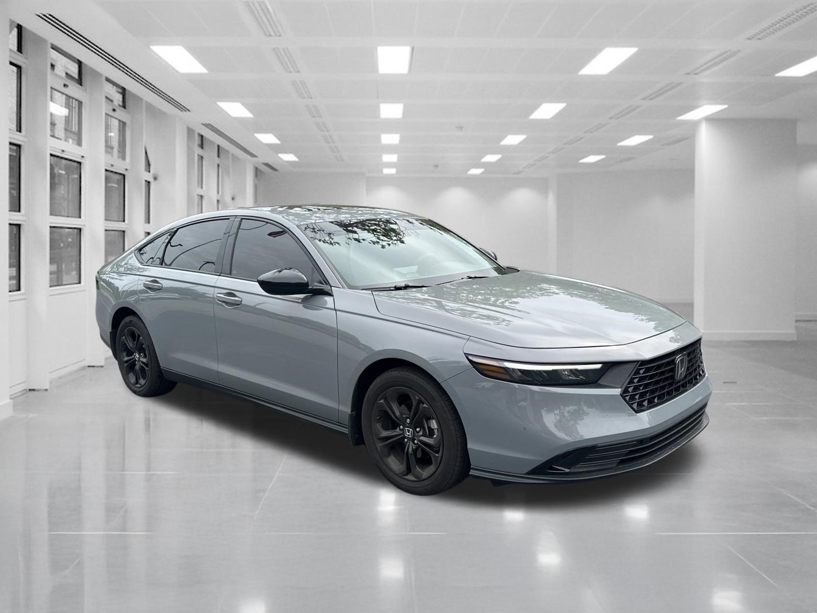 Used 2025 Honda Accord SE image 3