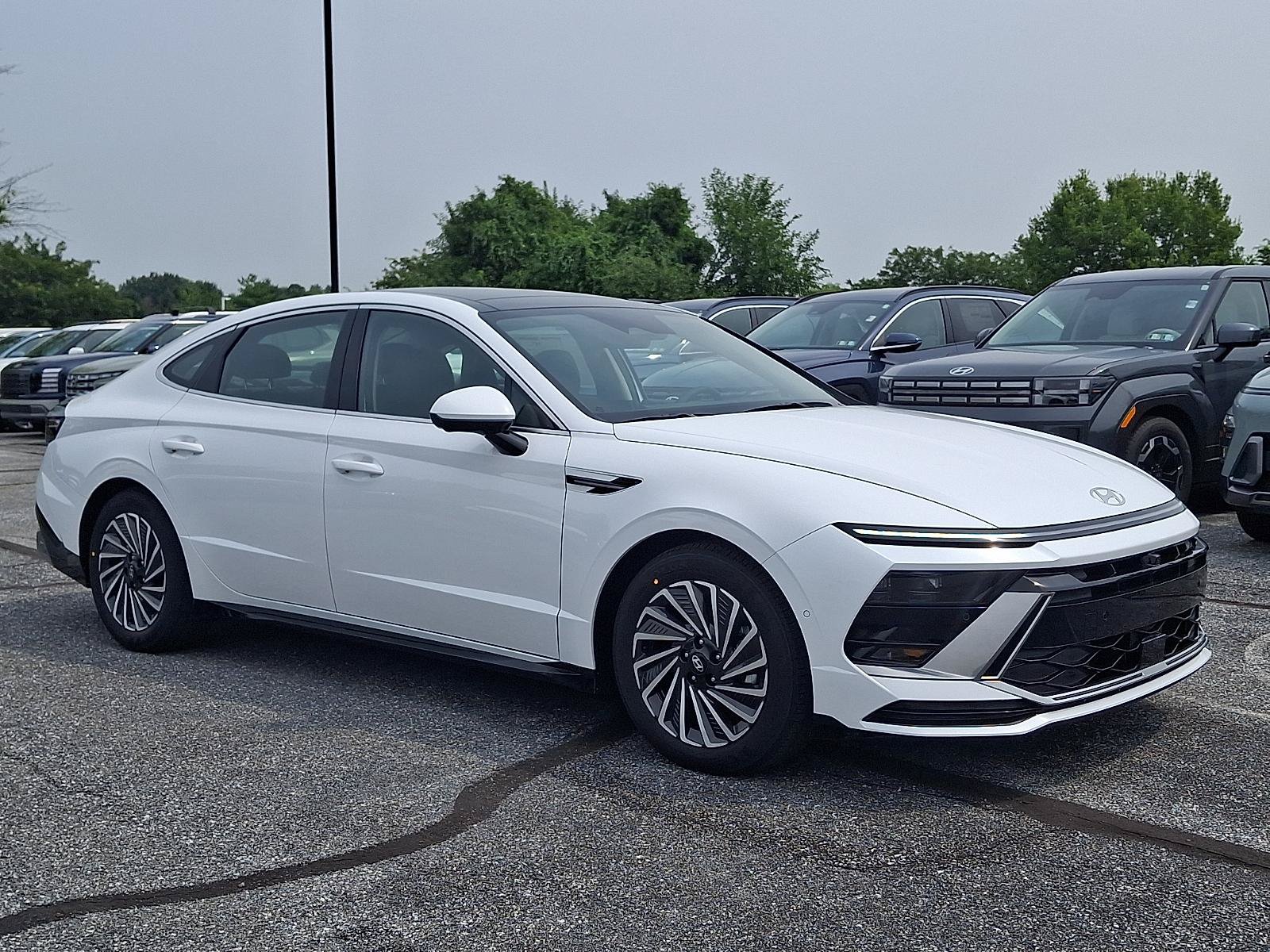 New 2026 Hyundai Sonata Limited FWD video 2