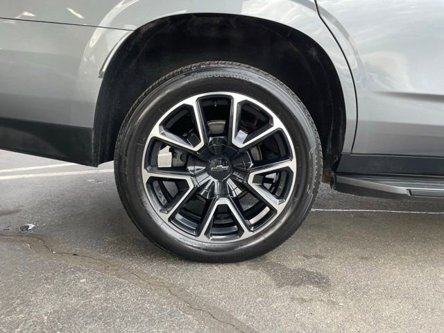 Used 2022 Chevrolet Tahoe RST w/ Luxury Package image 38