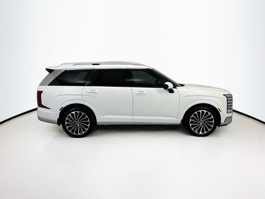Used 2026 Hyundai Palisade Calligraphy image 4