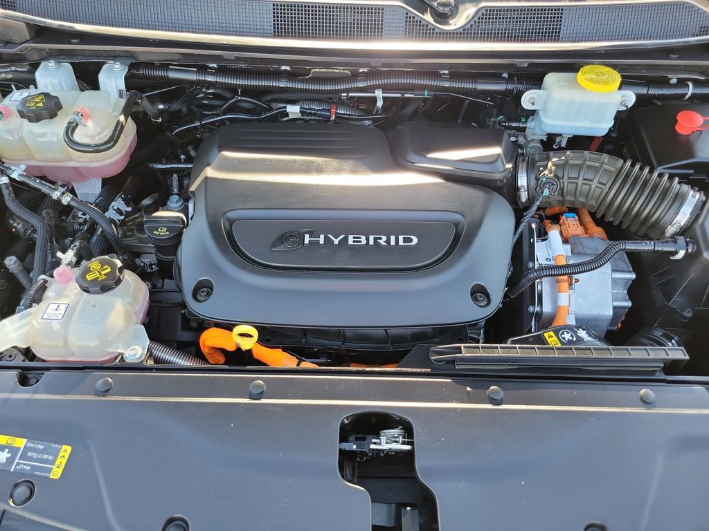 Used 2022 Chrysler Pacifica Touring-L w/ Uconnect Theater Family Group image 34