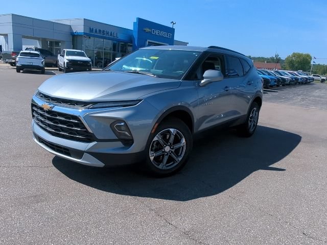 Used 2023 Chevrolet Blazer LT w/ Convenience Package FWD image 3