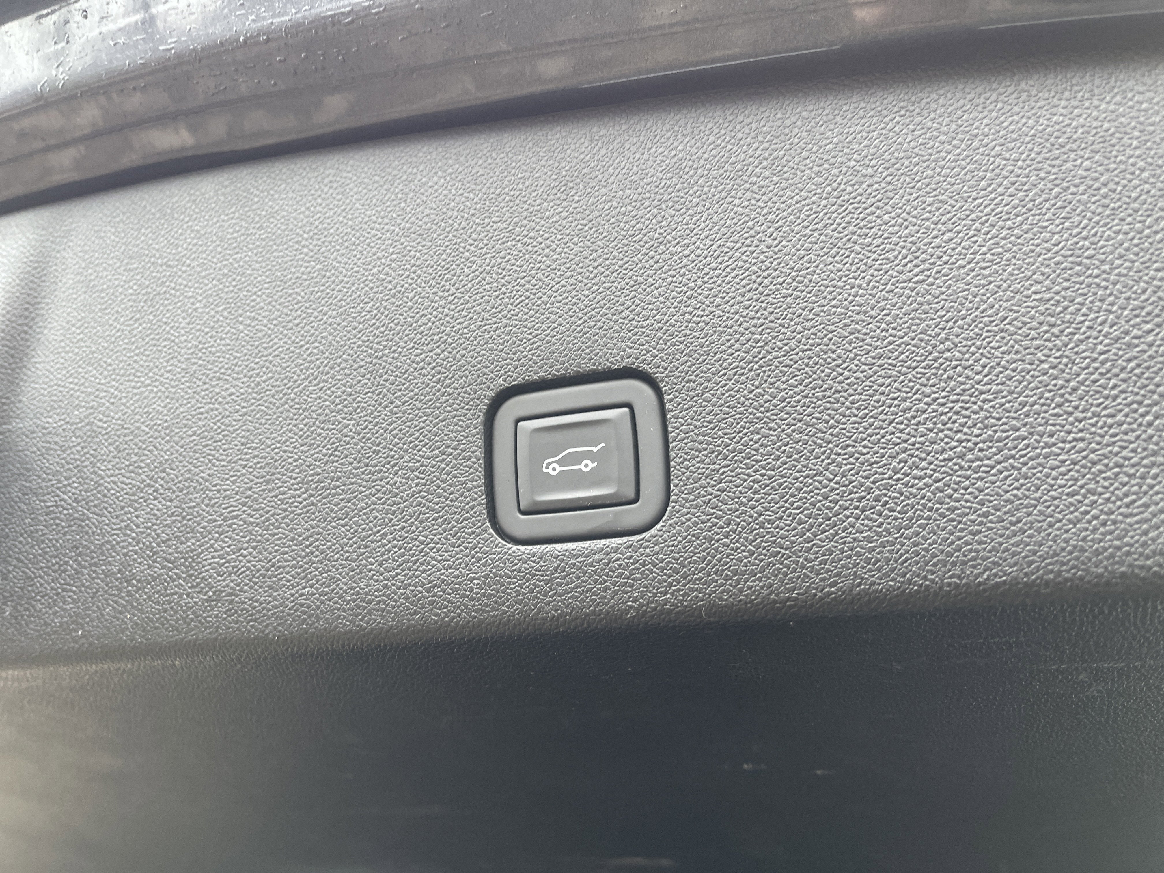 Used 2023 Cadillac XT6 Sport w/ Technology Package image 52