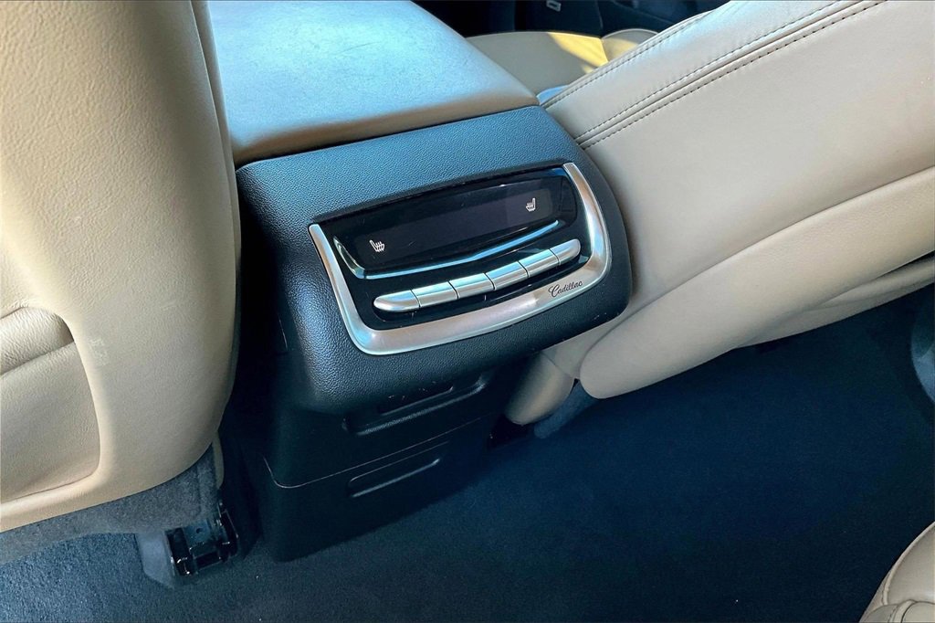 Certified 2023 Cadillac XT6 Sport w/ Platinum Package image 10