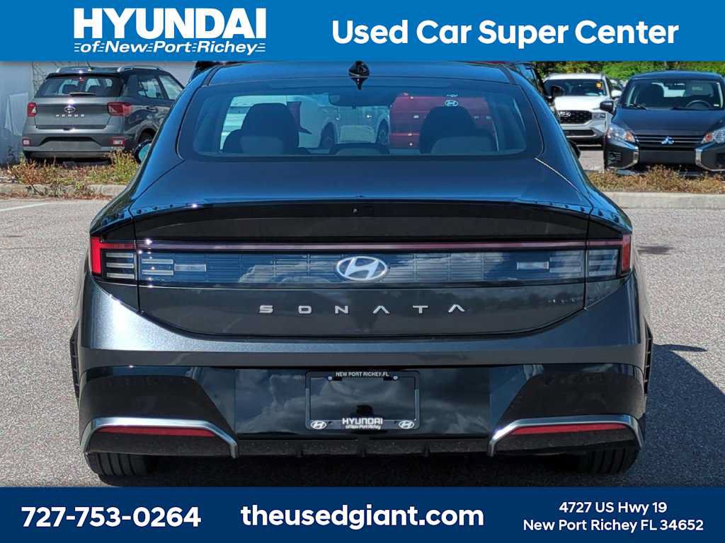 Used 2024 Hyundai Sonata SEL FWD image 4