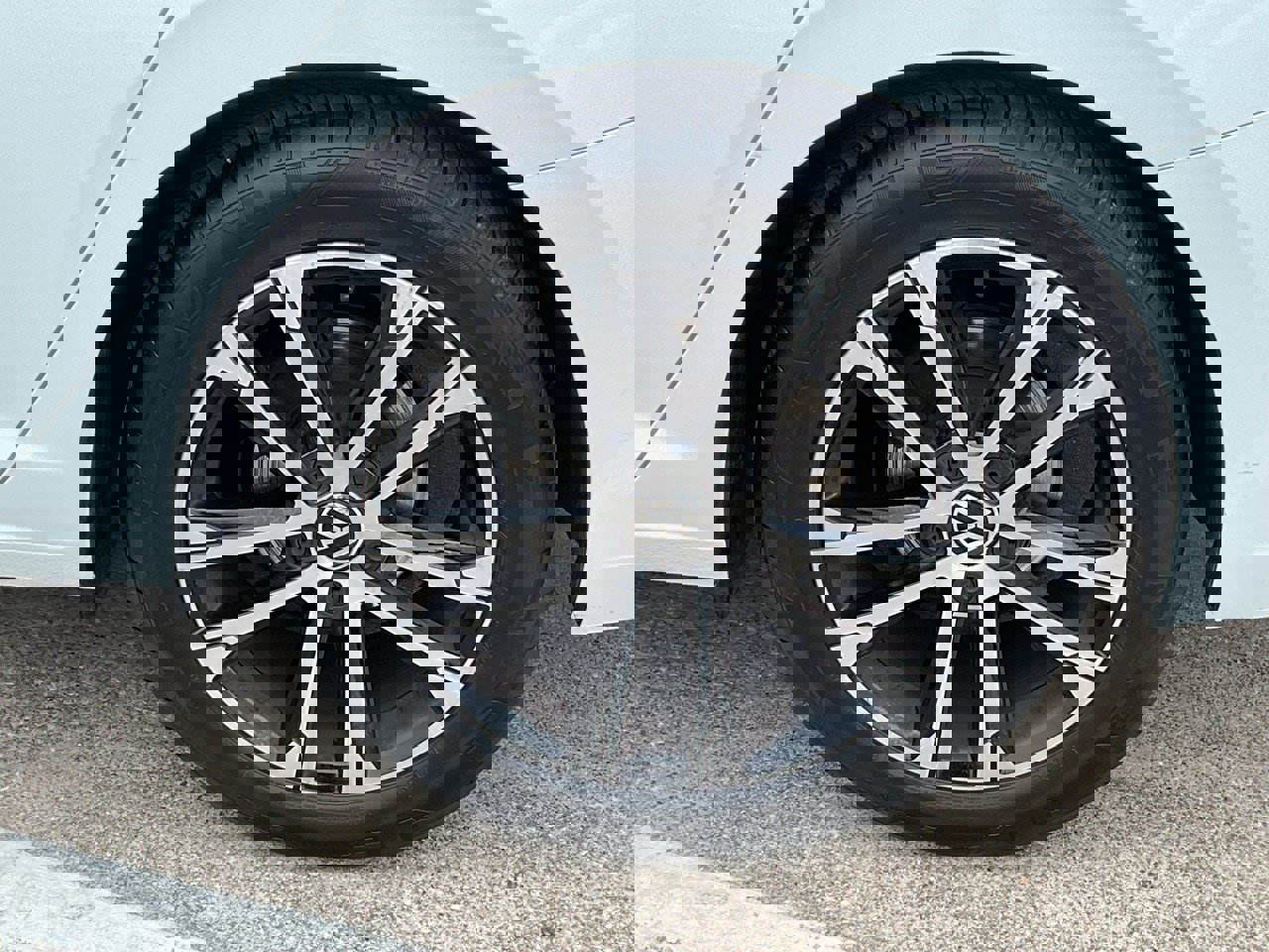 Used 2025 Volkswagen Jetta Sport image 8