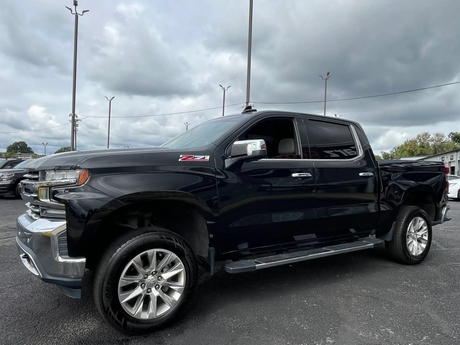 Used 2019 Chevrolet Silverado 1500 LTZ w/ LTZ Plus Package AWD/4WD image 2