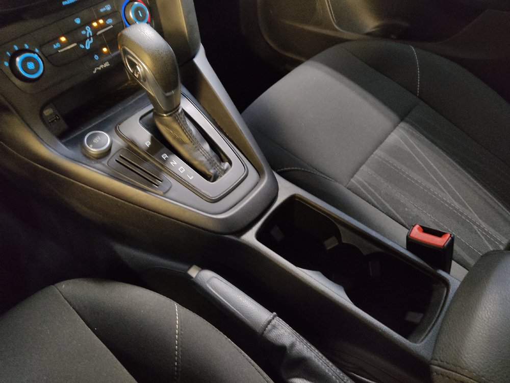 Used 2017 Ford Focus SE FWD image 26