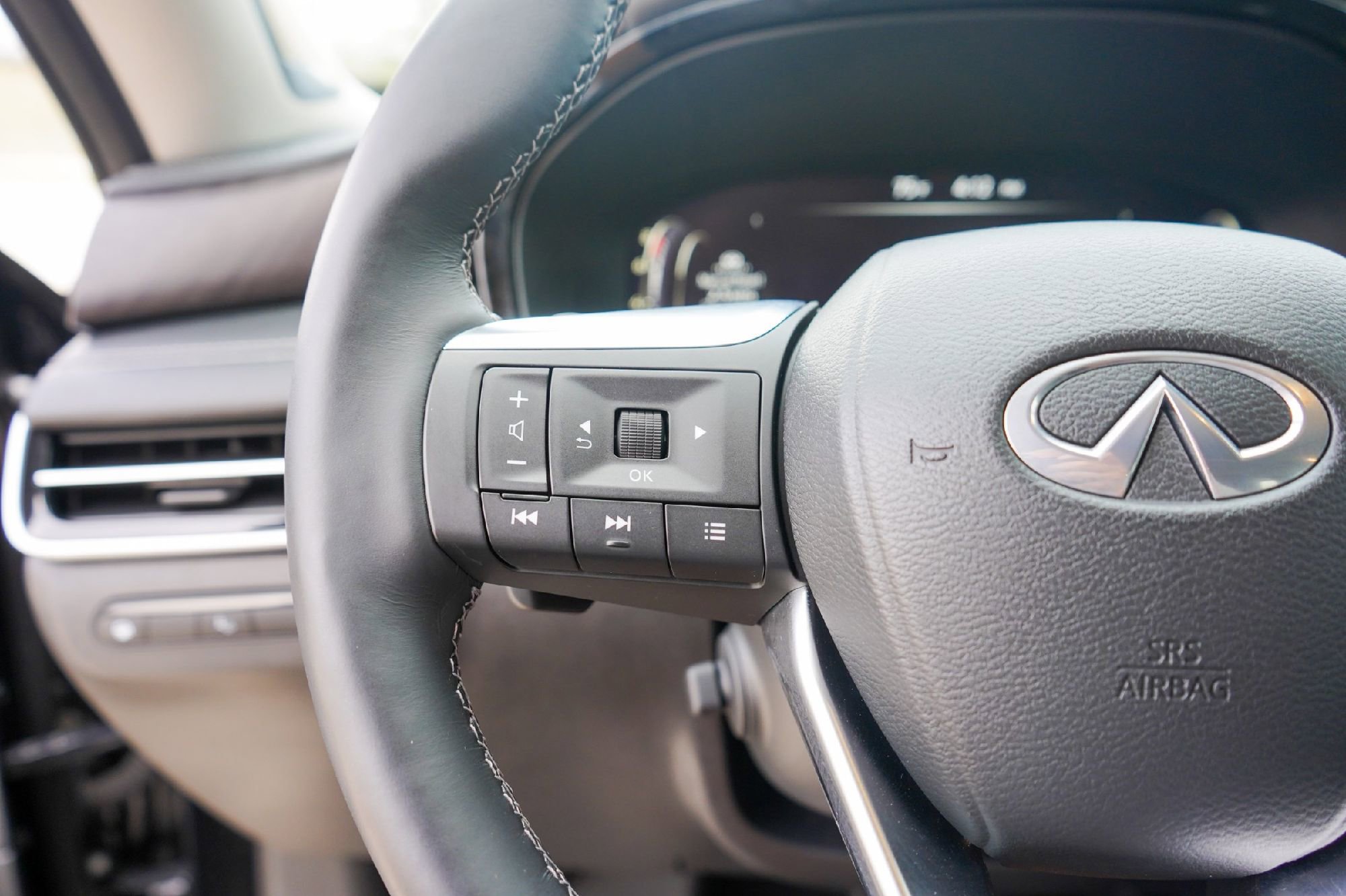 Certified 2023 INFINITI QX60 Sensory w/ Vision Package image 13