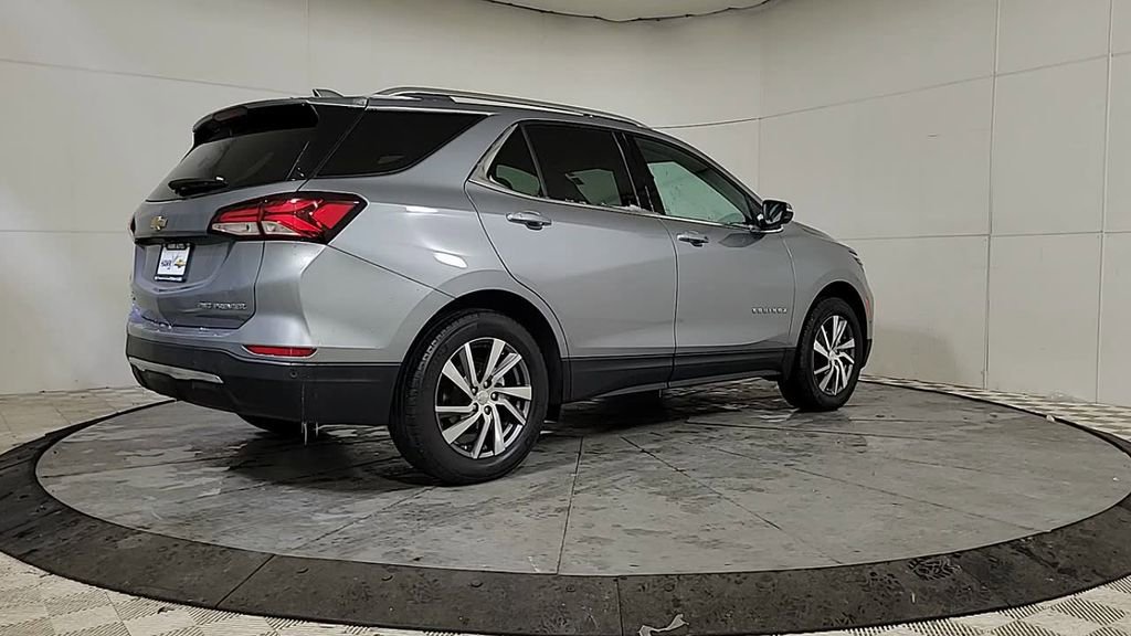 Used 2024 Chevrolet Equinox Premier image 6