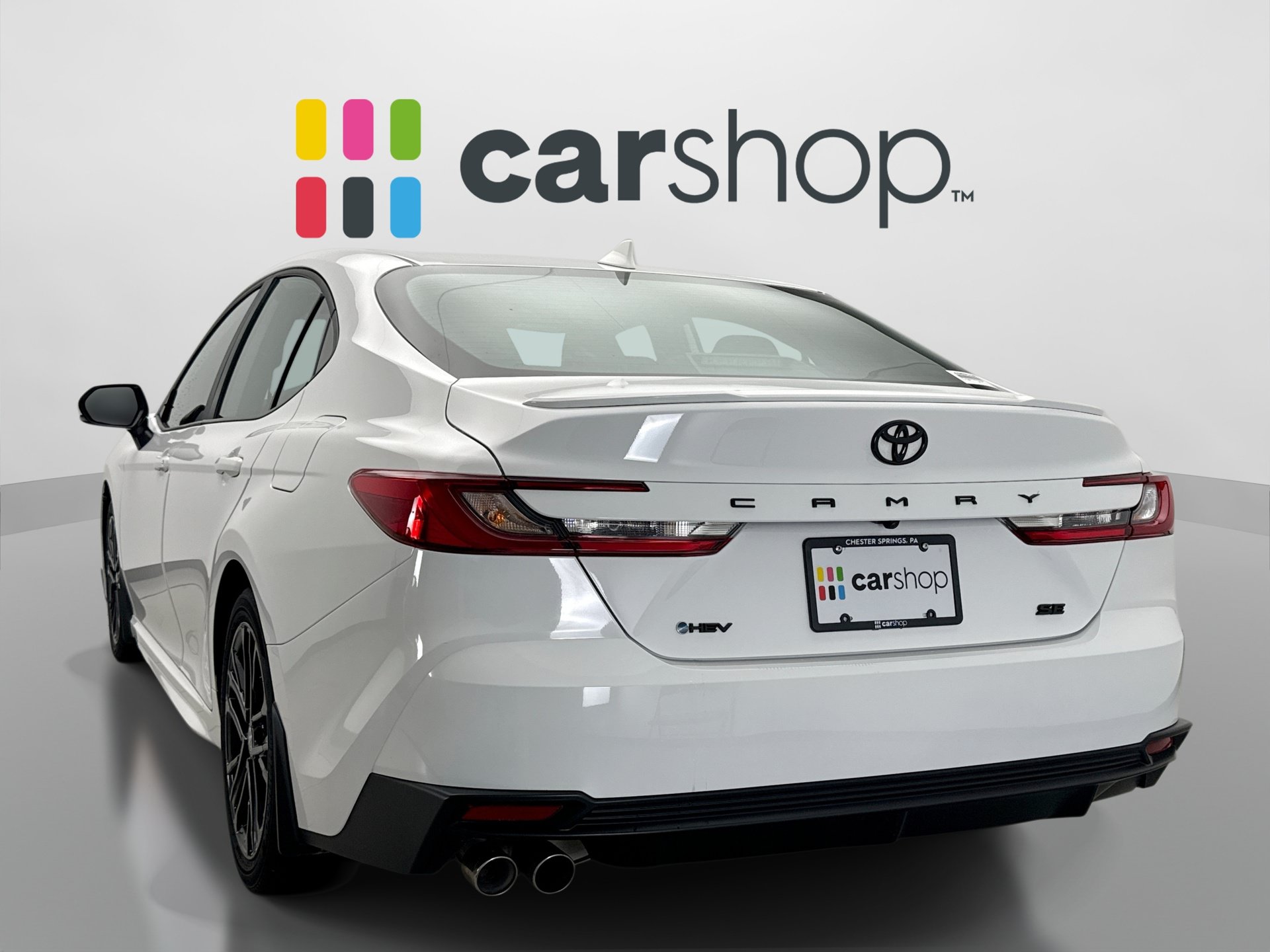Used 2025 Toyota Camry SE w/ Convenience Package FWD image 3