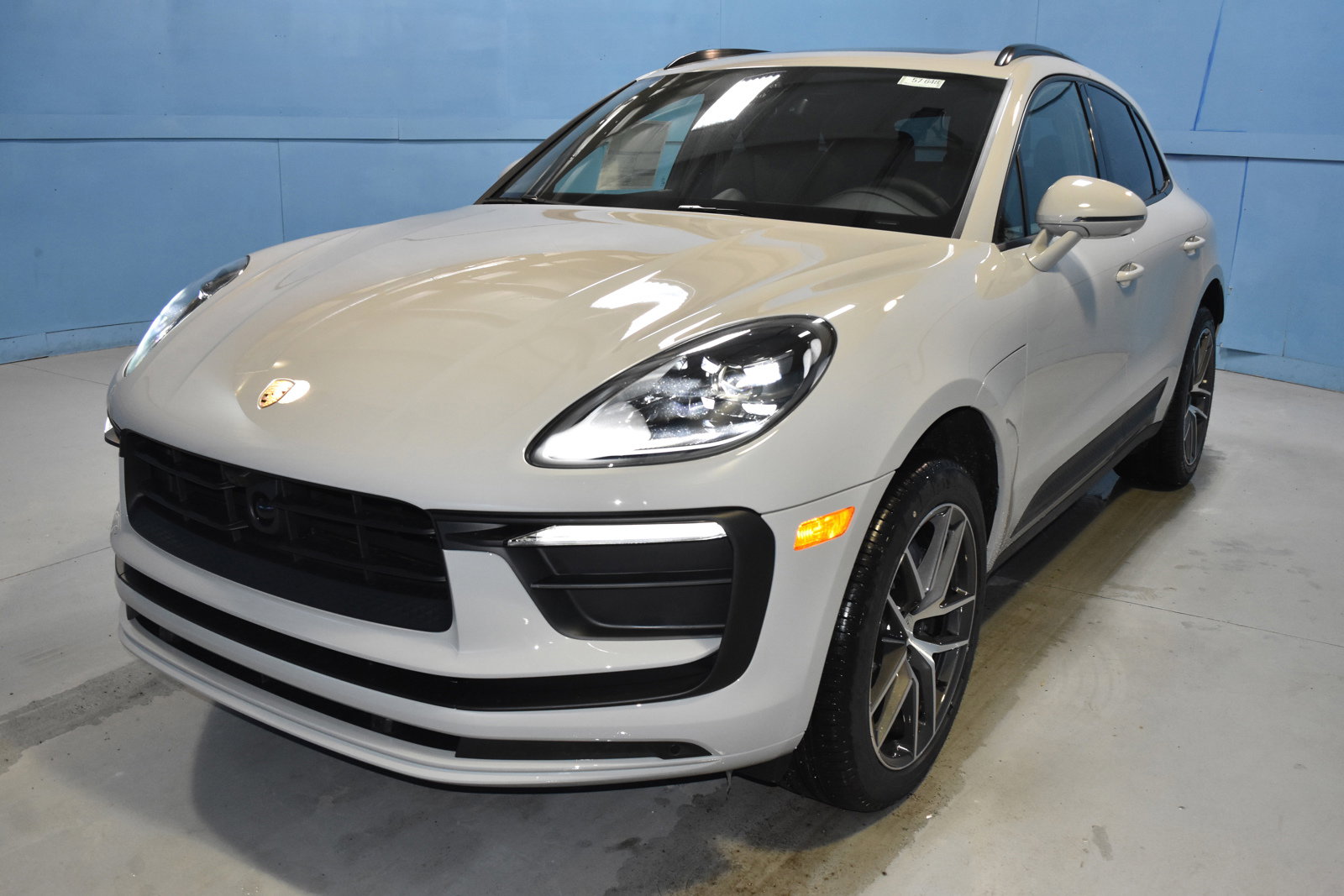 New 2025 Porsche Macan