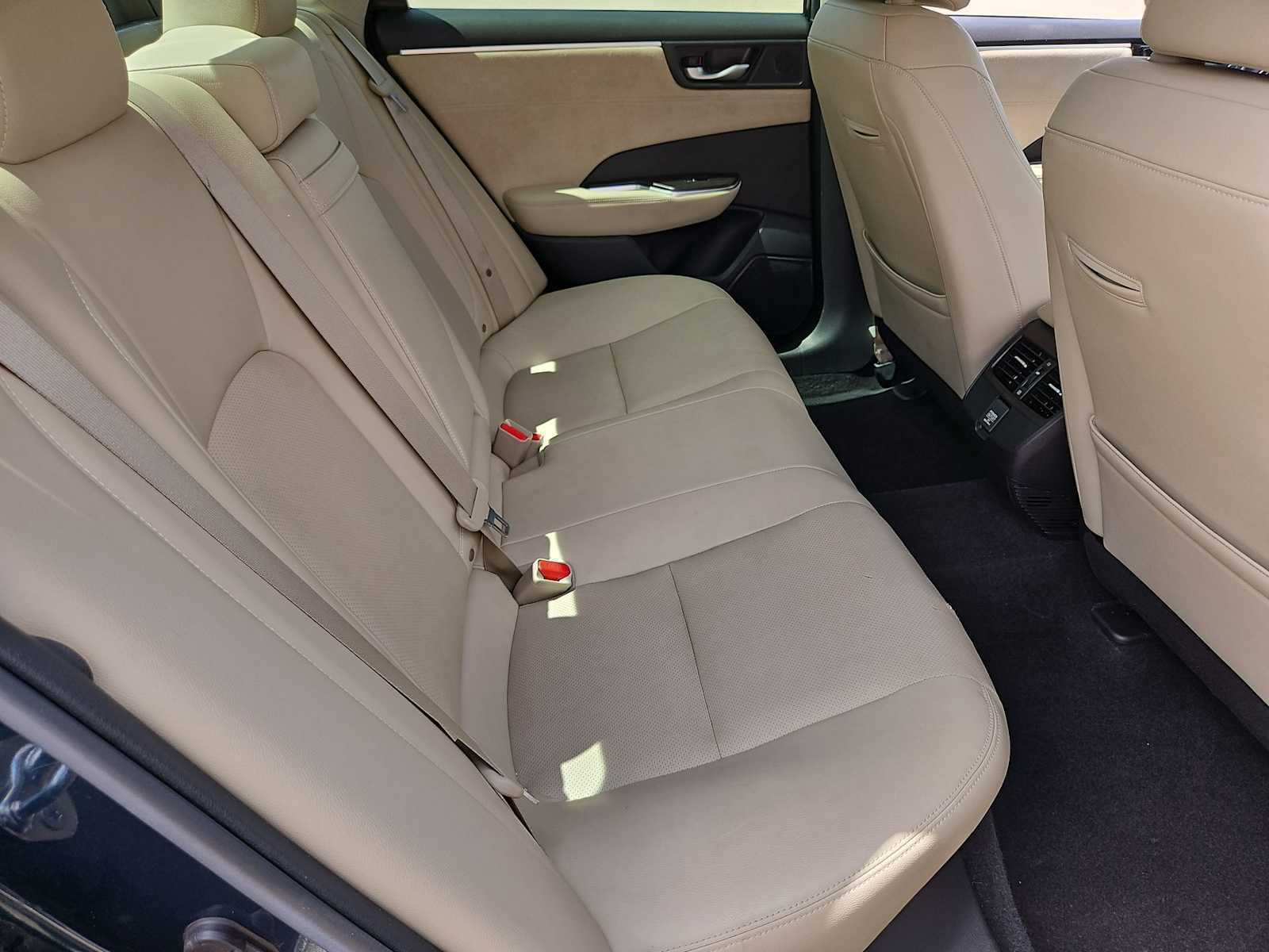 Used 2018 Honda Clarity Touring image 20