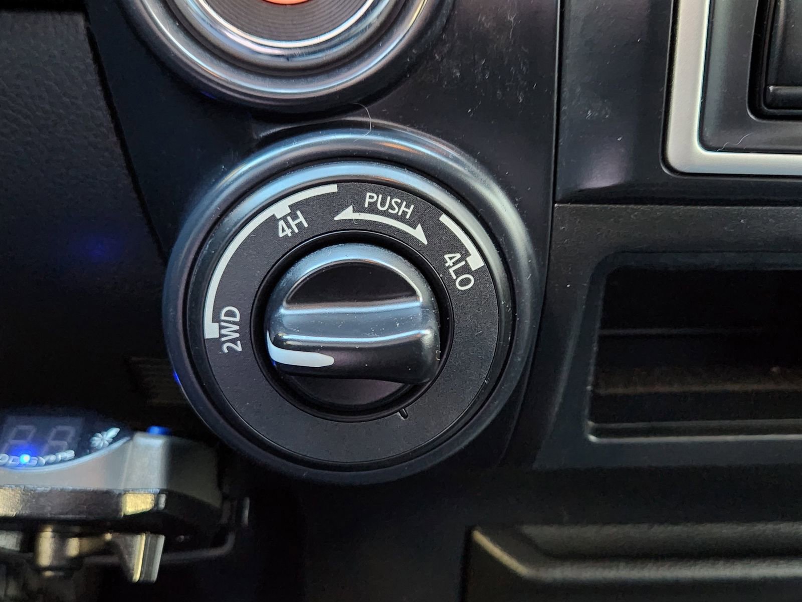 Used 2019 Nissan Titan S w/ S Utility Package image 23